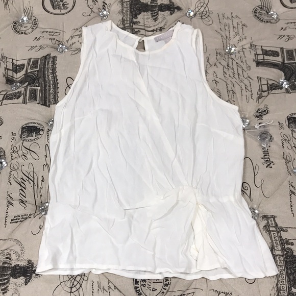Chelsea 28 White Knotted Sleeveless Top - Picture 2 of 8